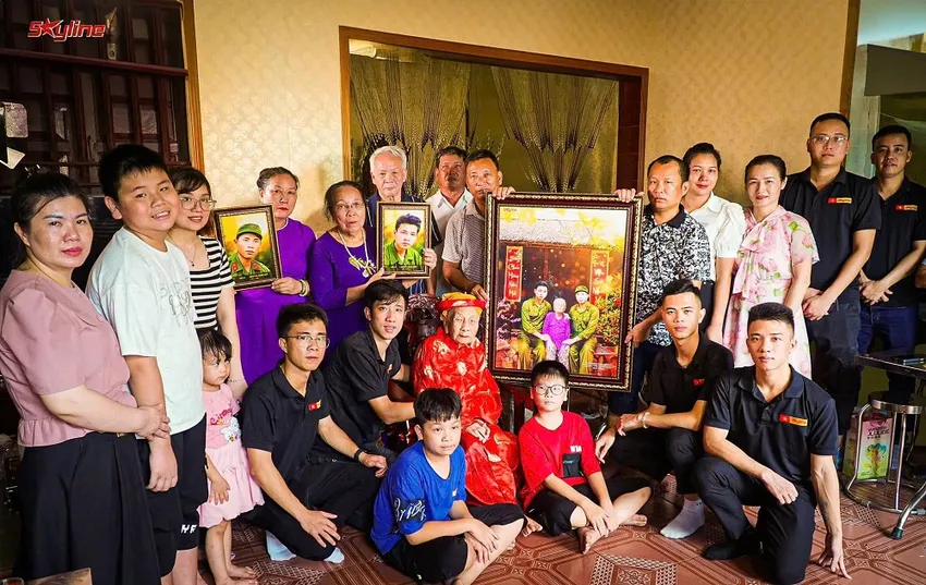 tang-mien-phi-700-buc-anh-phuc-dung-xe-tang-846-tien-vao-dinh-doc-lap-2.jpg