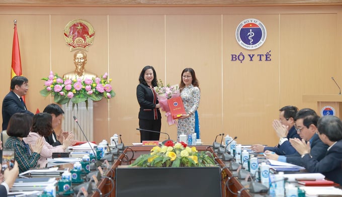 bo-nhiem-ba-tran-thi-trang-16999519613811509708955
