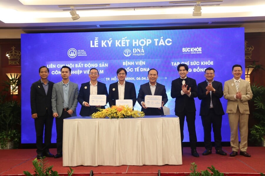Tại chương trình, Tạp chí Sức Khoẻ Cộng Đồng, Bệnh viện Quốc tế DNA và Liên chi Hội Bất động sản Công nghiệp Việt Nam ký kết hợp tác đồng hành cùng chương trình 
