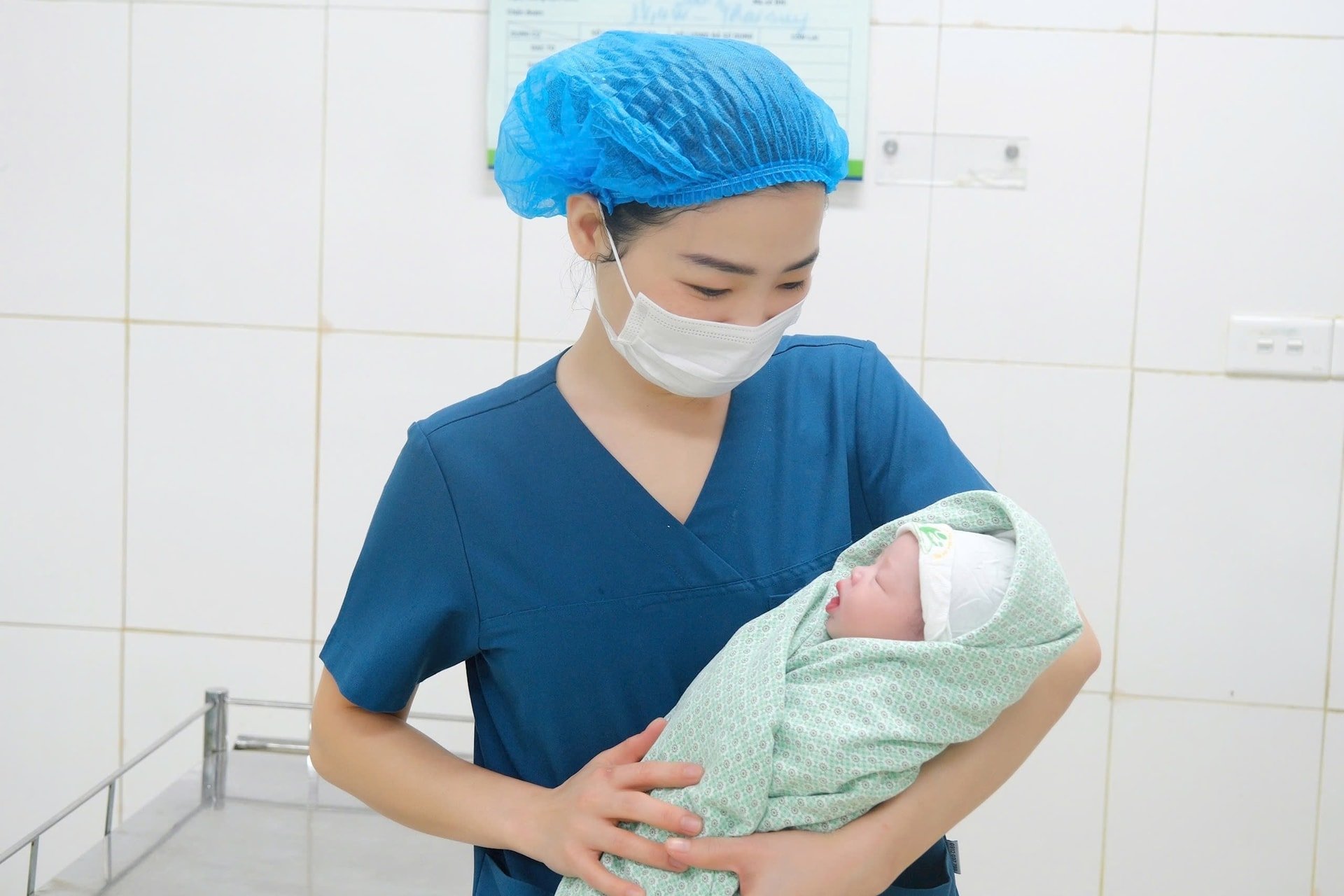 phu-san-hanoi.jpg