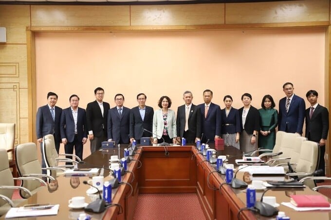 Thứ trưởng Bộ Y tế Nguyễn Thị Liên Hương tiếp đoàn đại biểu Vương quốc Thái Lan