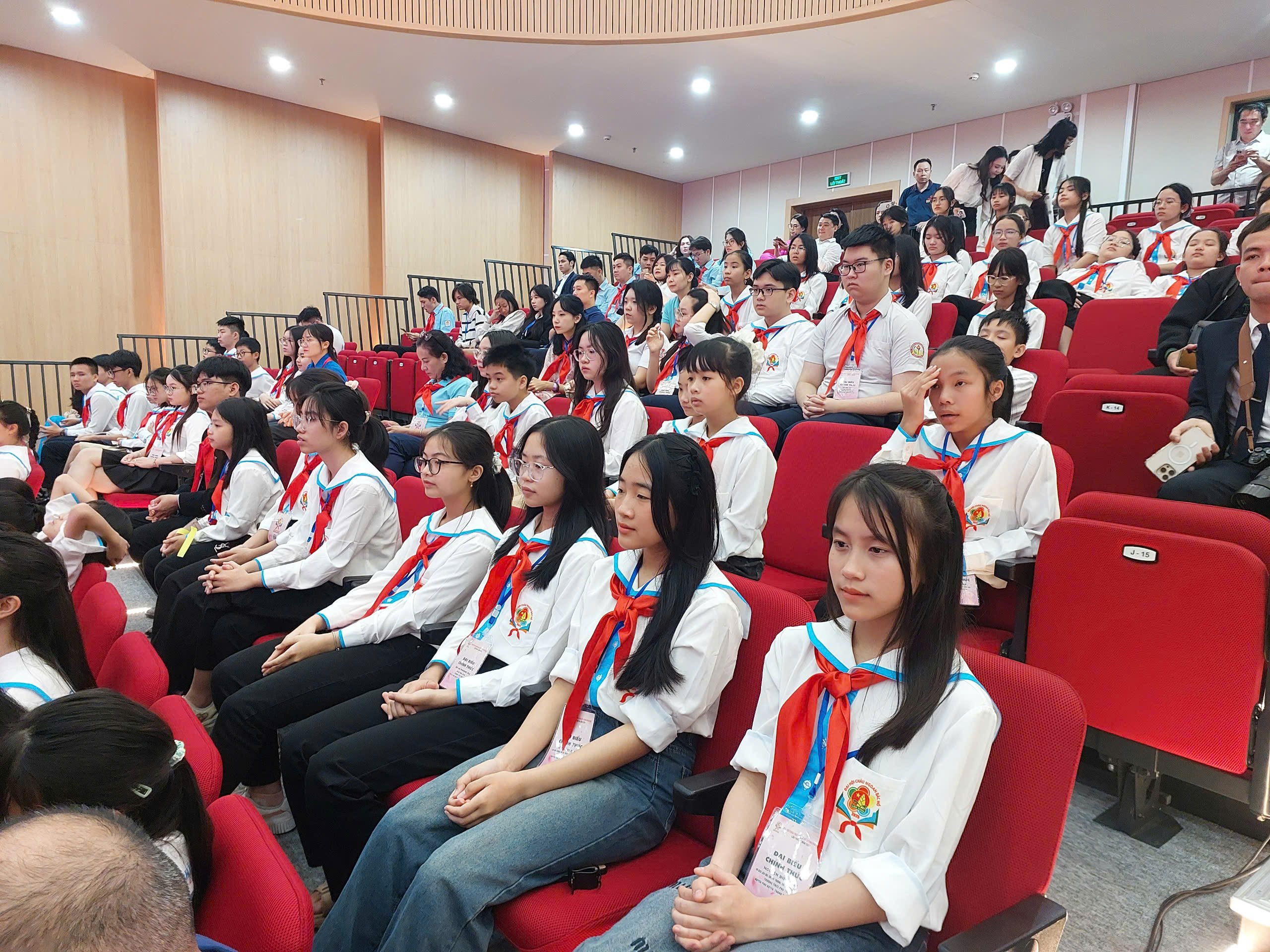 chau-ngona-2.jpg