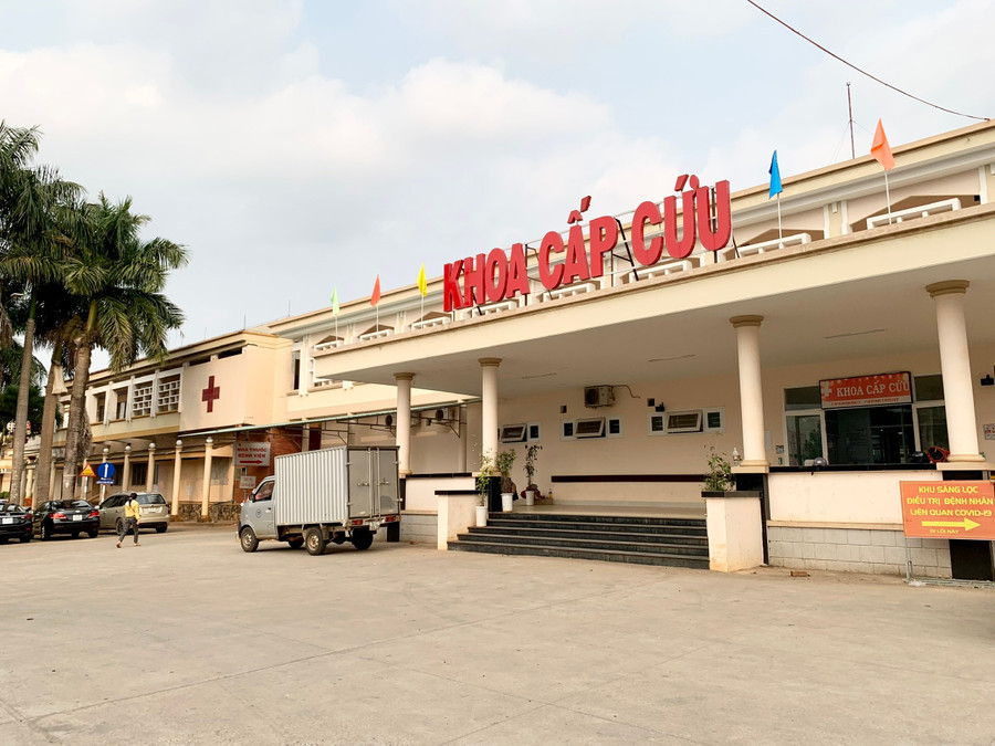 Sáng 23-11, bệnh nhân được chuyển lên Bệnh viện Đa khoa Gia Lai để tiếp tục điều trị trong tình trạng nguy kịch và tử vong vào tối cùng ngày (Ảnh: Như Nguyện)