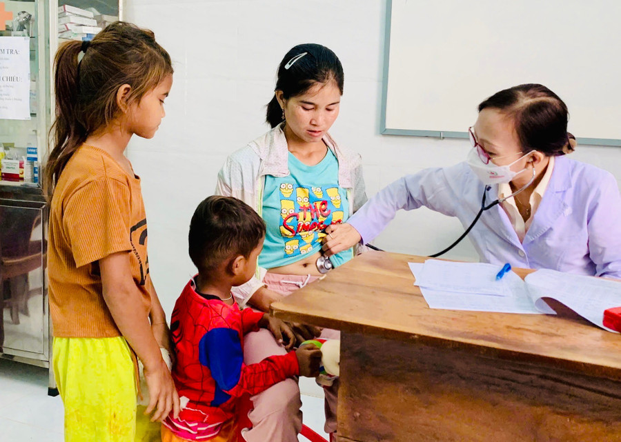 Người dân được tiếp cận các dịch vụ y tế về chăm sóc sức khỏe ngày càng tốt hơn (Ảnh: Như Nguyện)