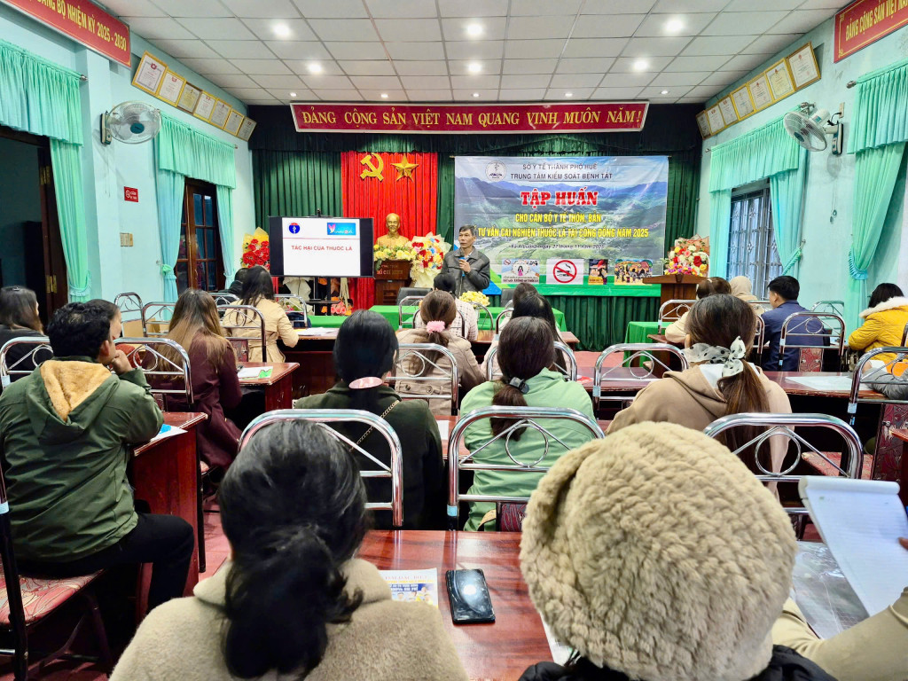 Toàn cảnh buổi tập huấn
