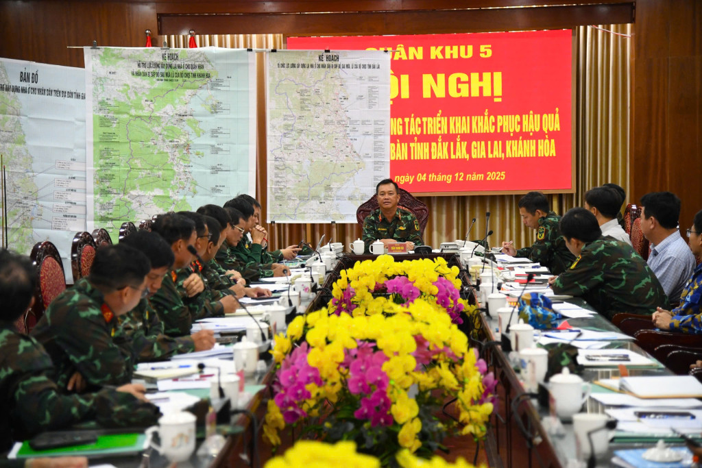 Quang cảnh hội nghị