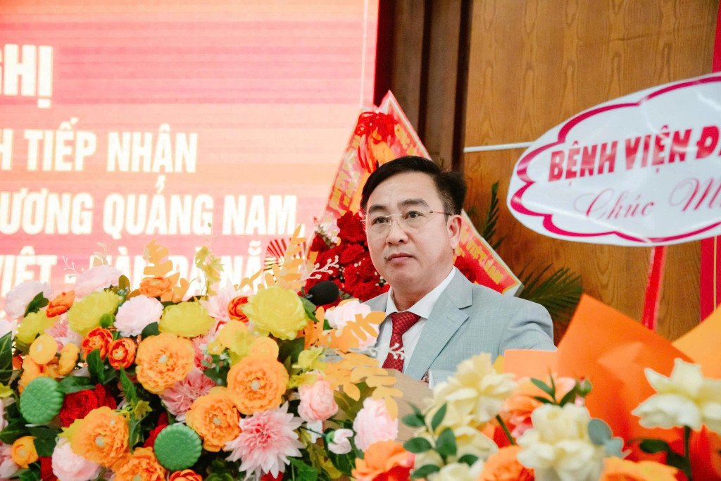 BSCKII. Nguyễn Đình Hùng - Giám đốc Bệnh viện Việt - Hàn Đà Nẵng phát biểu nhận nhiệm vụ
