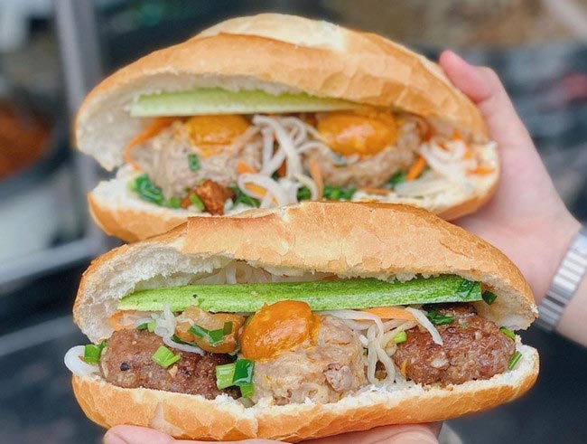 ngo-doc-banh-mi.jpg