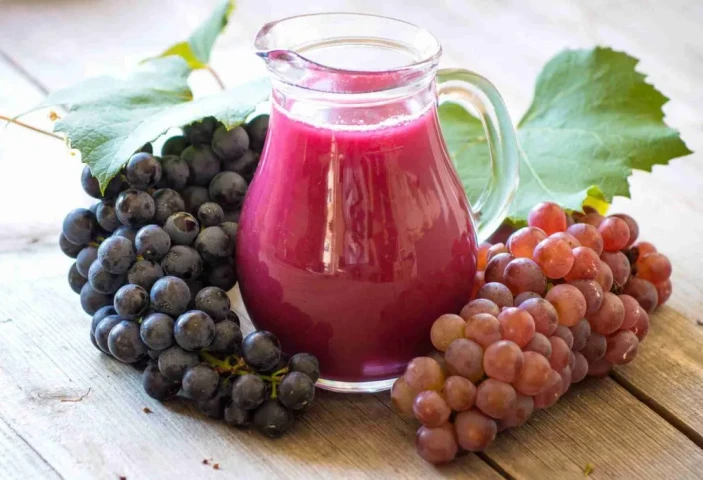 Tiêu thụ nước ép nho mỗi ngày giúp giảm cân nhanh chóng