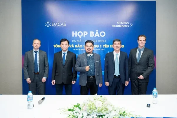Tầm soát ung thư vú miễn phí, nâng cao ý thức bảo vệ vòng 1 toàn diện