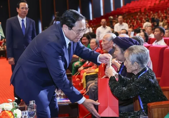 Hội nghị tri ân người có công với cách mạng năm 2024 và ra mắt Ngân hàng gen liệt sĩ chưa xác định