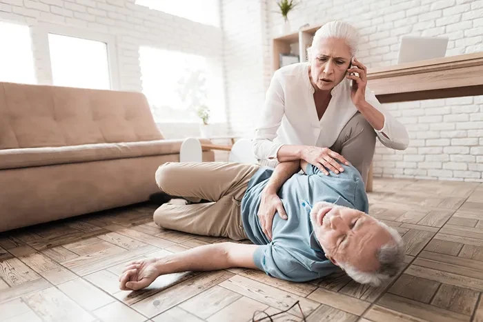 Hướng dẫn sơ cứu đột quỵ não cấp tại nhà