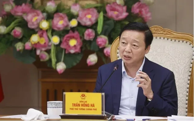 Phó Thủ tướng Chính phủ Trần Hồng Hà: Người dân phải được hưởng những thành tựu mới nhất của ngành dược