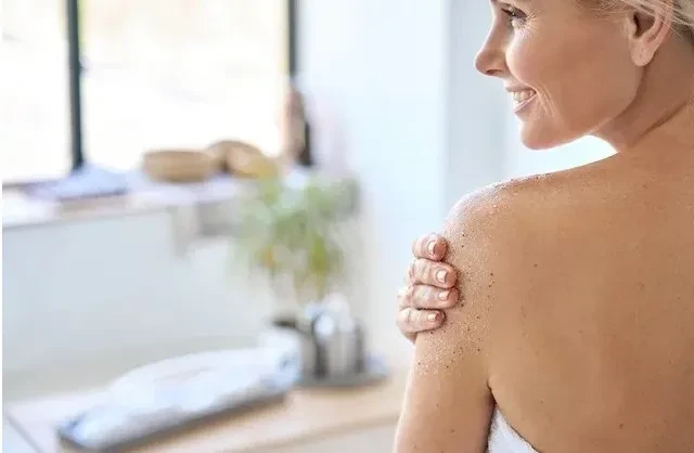 5 công thức tẩy tế bào chết toàn thân