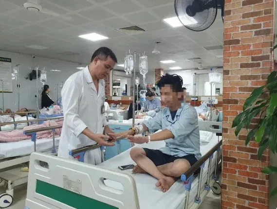Chuyên gia y tế: Cần khẩn cấp cấm việc sản xuất, lưu hành thuốc lá điện tử dẫn đến vấn đề khổng lồ và nghiêm trọng sức khỏe người dân