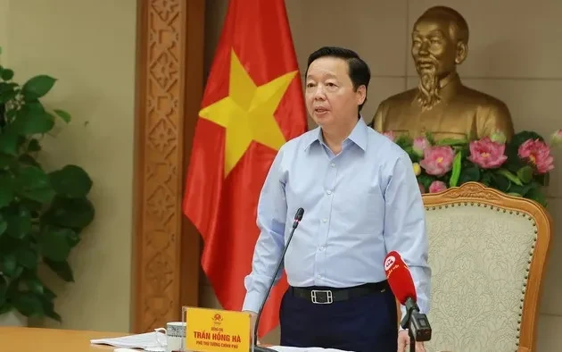 Phó Thủ tướng chính phủ Trần Hồng Hà làm việc với Bộ Y tế