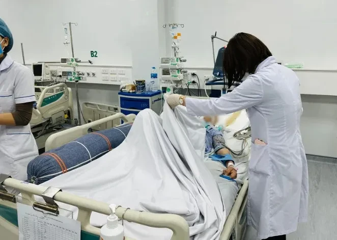 Người đàn ông nguy kịch do uống thuốc nam điều trị viêm gan B