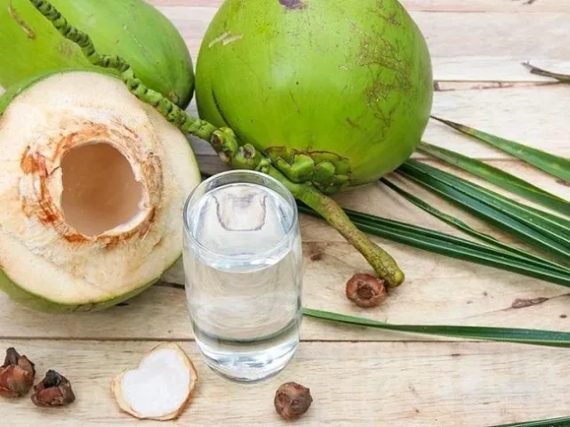 Vai trò của nước dừa trong điều trị bệnh viêm mũi họng, viêm thanh quản cấp
