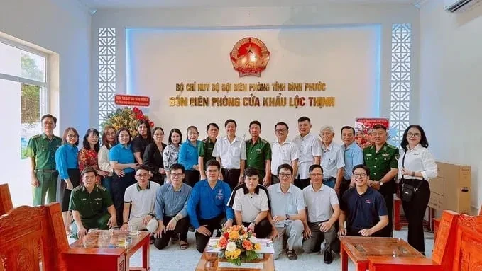 Sở Y tế Bình Dương và Hội Thầy thuốc trẻ chung tay chăm sóc sức khỏe người dân biên giới