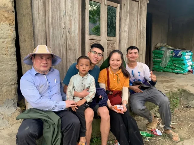 Nghĩa tình của VACHE tại TP. Hồ Chí Minh với người dân Lào Cai bị ảnh hưởng bởi bão lũ