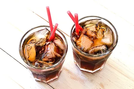 Uống nước ngọt ảnh hưởng đến khả năng sinh sản