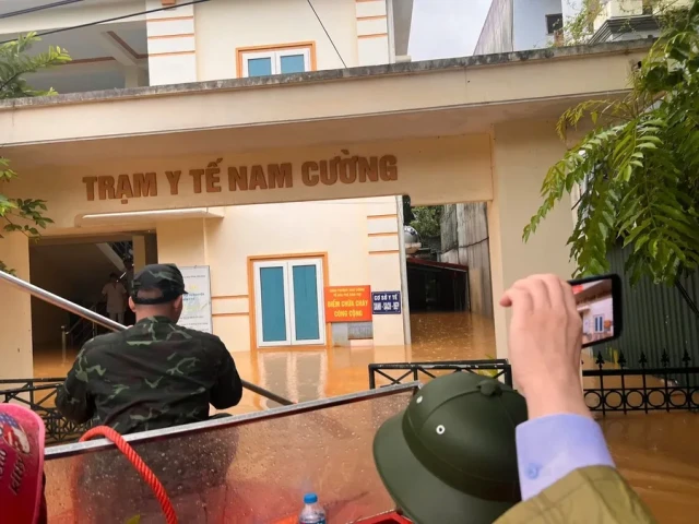Hà Nội phân cấp hỗ trợ chuyên môn trong đáp ứng y tế và khắc phục hậu quả sau bão số 3 (Yagi)