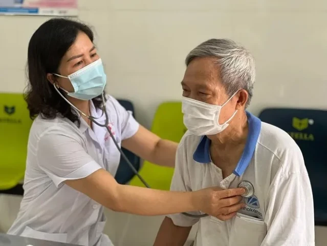 Bộ Y tế yêu cầu cung cấp giá dịch vụ khám bệnh, chữa bệnh theo yêu cầu tại cơ sở khám bệnh, chữa bệnh của Nhà nước