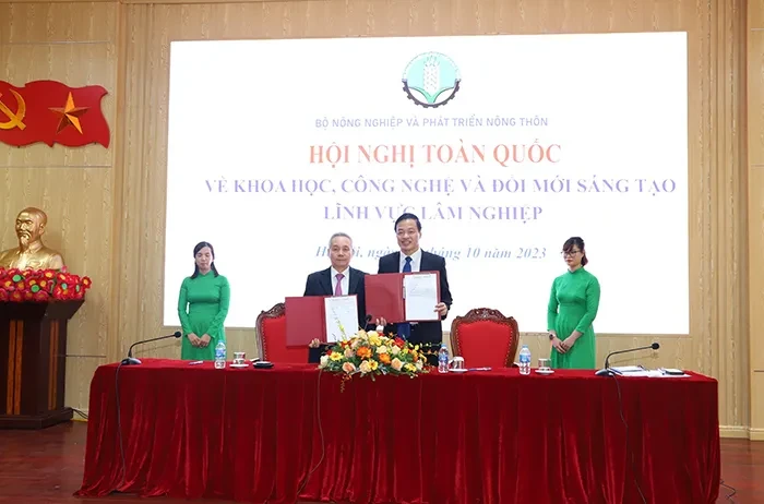 Chương trình hợp tác giữa Viện Khoa học Lâm nghiệp Việt Nam và Viện Nghiên cứu phát triển Y dược Cổ truyền Việt Nam, giai đoạn 2023-2028