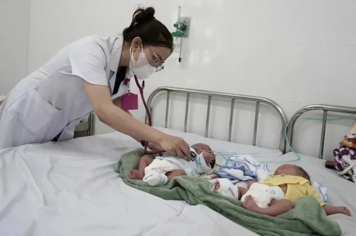 Nghệ An: Gia tăng tình trạng trẻ nhập viện điều trị các bệnh về đường hô hấp, tiêu hóa do thời tiết nắng nóng
