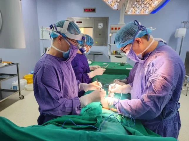 Cảnh báo nhiều trường hợp bị hoại tử tinh hoàn do đến bệnh viện muộn