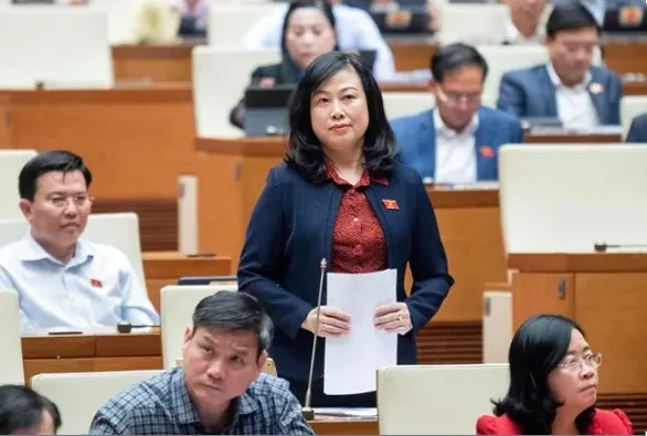 Bộ trưởng Bộ Y tế Đào Hồng Lan giải trình những kiến nghị của cử tri tại Kỳ họp thứ 5, Quốc hội khóa XV liên quan tới chuyển viện