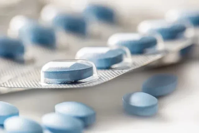 Tác dụng chống viêm, giảm đau và hạ sốt của thuốc Naproxen