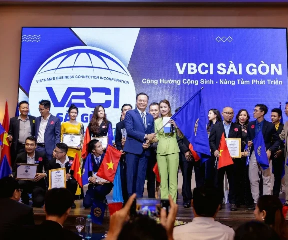 Hàng trăm doanh nhân tham dự sự kiện ra mắt cộng đồng VBCI “Hào Khí Doanh Nhân Việt”