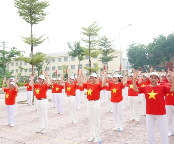 Vai trò của Người cao tuổi trong công cuộc xây dựng và bảo vệ Tổ quốc hiện nay