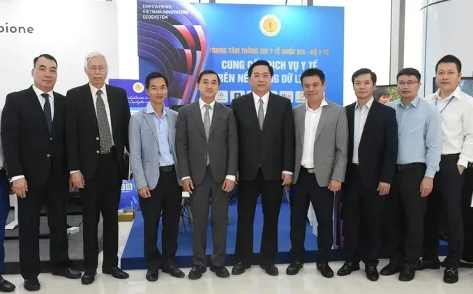 Diễn đàn “Nghiên cứu, ứng dụng công nghệ y tế chăm sóc sức khỏe giới thiệu và kết nối tiềm năng đổi mới sáng tạo”