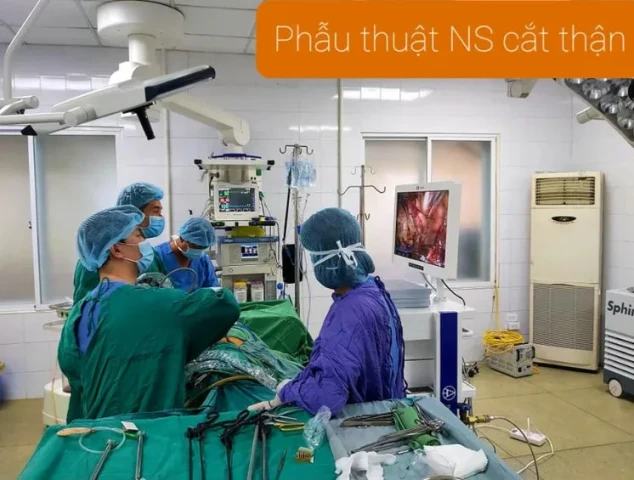 Chủ quan với viên sỏi nhỏ trong thận, 1 nam bệnh nhân 33 tuổi phải cắt bỏ thận