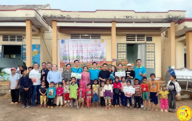 Vache tại TP. Hồ Chí Minh trao tặng giấc ngủ hạnh phúc đến vùng xa