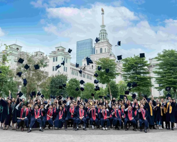 25% sinh viên tốt nghiệp khoá 1 VinUni học lên cao tại các trường Ivy và tương đương