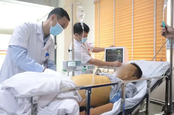 Cấp cứu ngoại viện giúp người bệnh qua cơn nguy hiểm