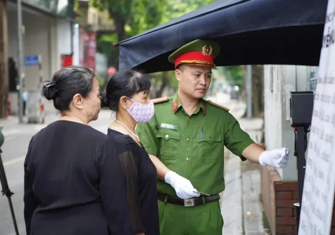Người dân sẽ được vào viếng Tổng Bí thư Nguyễn Phú Trọng từ 17h chiều nay