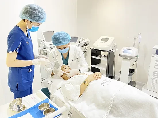 Trẻ ngay lập tức với phương pháp trẻ hóa da – nâng cơ mặt hàng đầu thế giới
