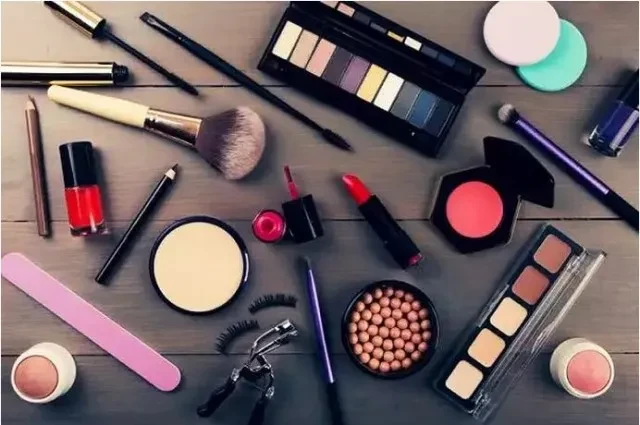 Bộ Y tế yêu cầu tăng cường công tác quản lý mỹ phẩm