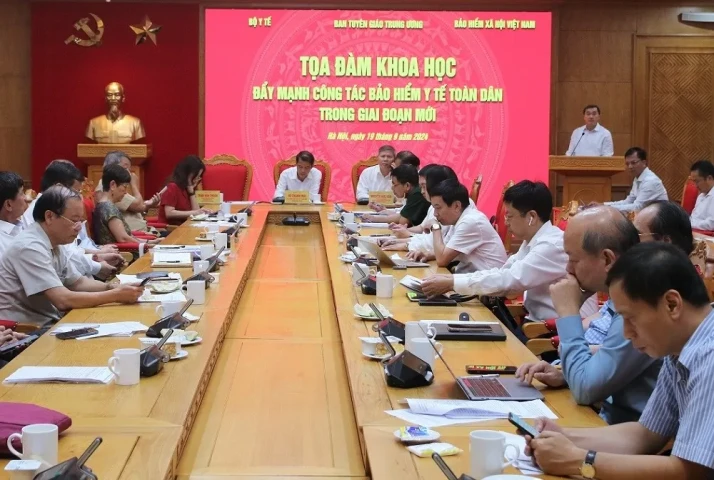 Tọa đàm khoa học “Đẩy mạnh công tác bảo hiểm y tế toàn dân trong giai đoạn mới”