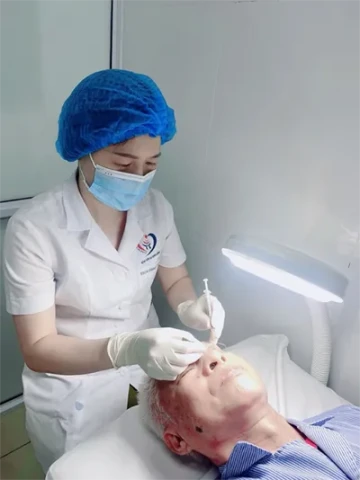 Bệnh thoái hóa hoàng điểm tuổi già