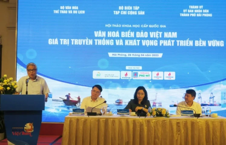 Phát huy giá trị truyền thống và khát vọng phát triển bền vững trong văn hóa biển đảo Việt Nam
