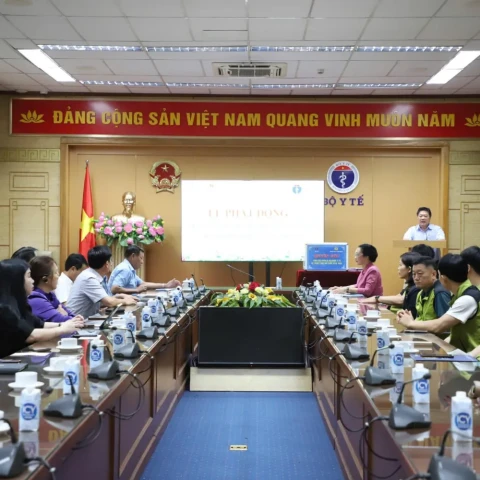 Bộ Y tế tổ chức lễ phát động quyên góp, ủng hộ đoàn viên lao động ngành Y tế bị thiệt hại do bão số 3 (YAGI)