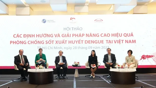 Đại diện Bộ Y tế tham dự Hội thảo “Các định hướng và giải pháp nâng cao hiệu quả phòng chống sốt xuất huyết Dengue tại Việt Nam”