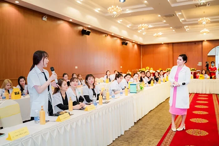 Bác sĩ Phạm Phúc Ngân: “Ba là người truyền cảm hứng cho tôi theo đuổi nghề y”