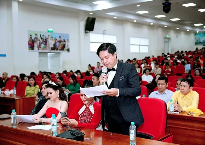 Nhạc sĩ Minh Lộc – từ âm nhạc Vbiz đến âm nhạc vì cộng đồng