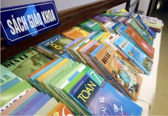 Kết luận của Phó Thủ tướng Chính phủ Trần Hồng Hà tại cuộc họp về vấn đề học phí và sách giáo khoa cho năm học mới